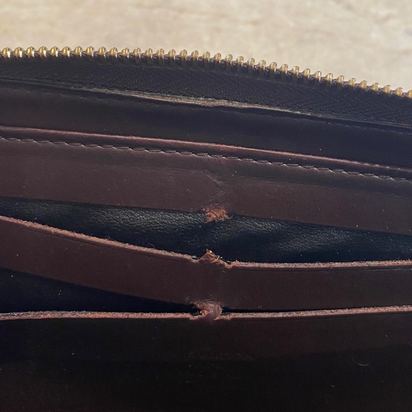 Louis Vuitton Monogram Vernis Zippy Wallet - Picture 11 of 17